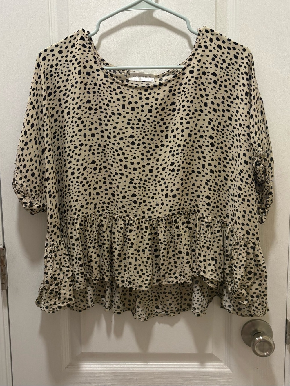 Vestique Animal Print Blouse